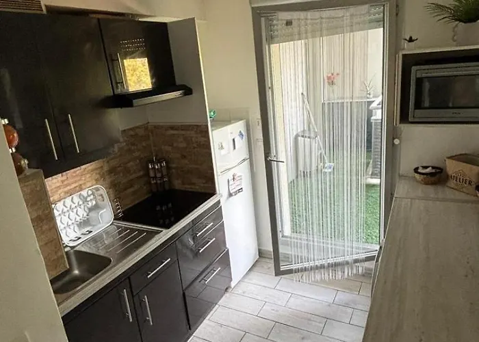 T3 Equipe Ideal Famille Comodites Jeux Et Terrains A Proximite Appartement